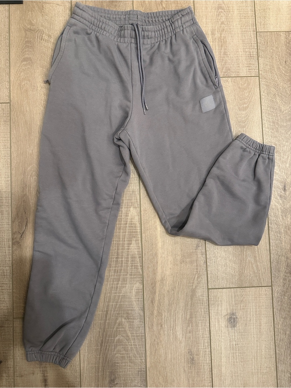 ALO Yoga Gray Jogger Sweatpants